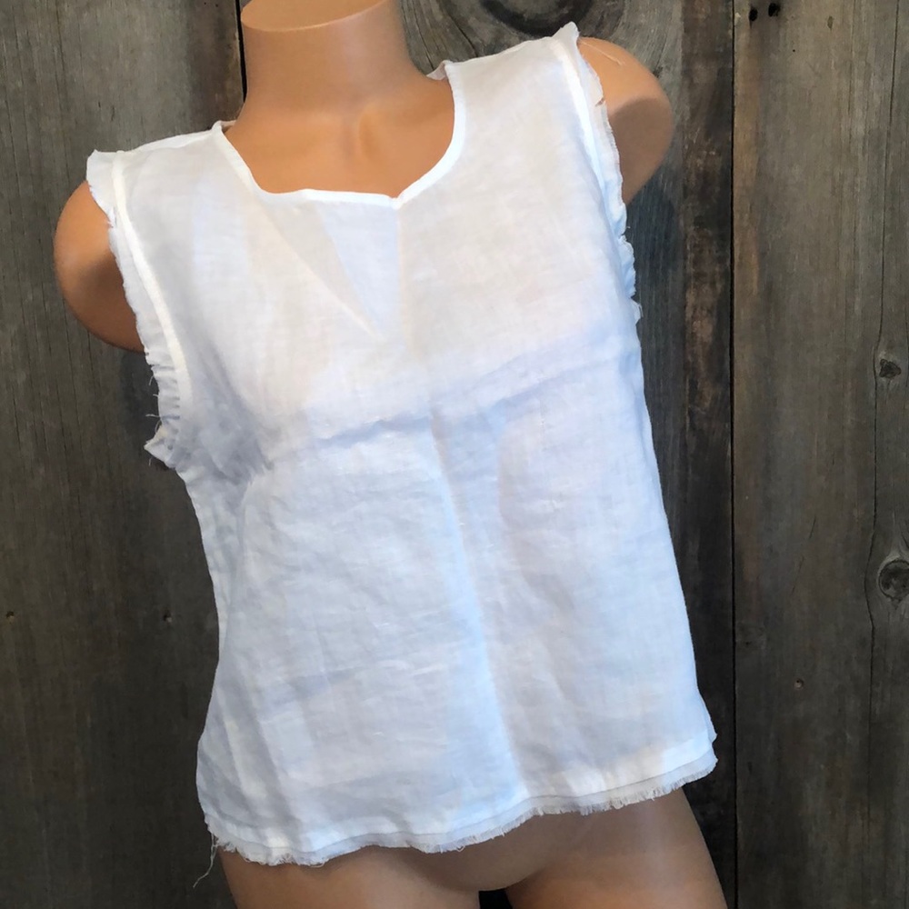 Olivaceous Sleeveless Top in Off White Size Small Womenโs